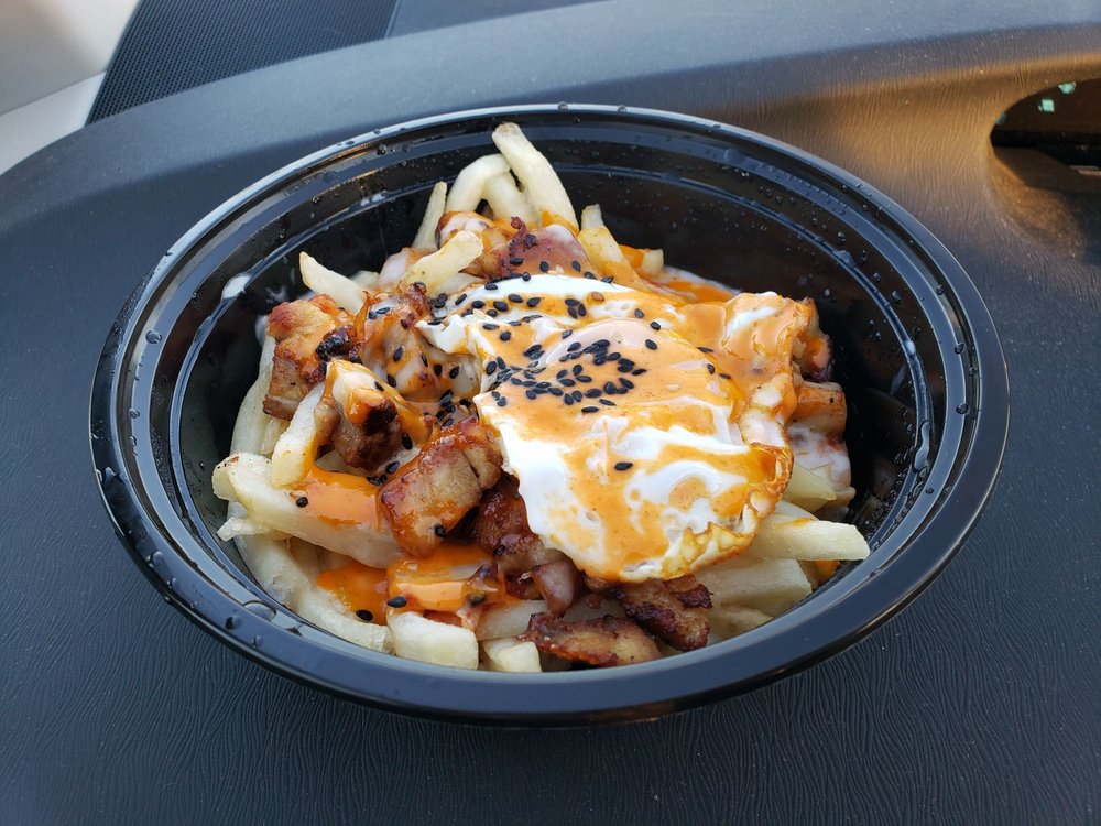 Spicy Korean Fried Chicken Poutine