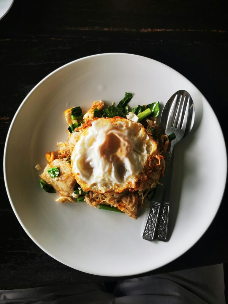 Pad Thai with Fried Egg: A Classic Thai Dish with a Twist