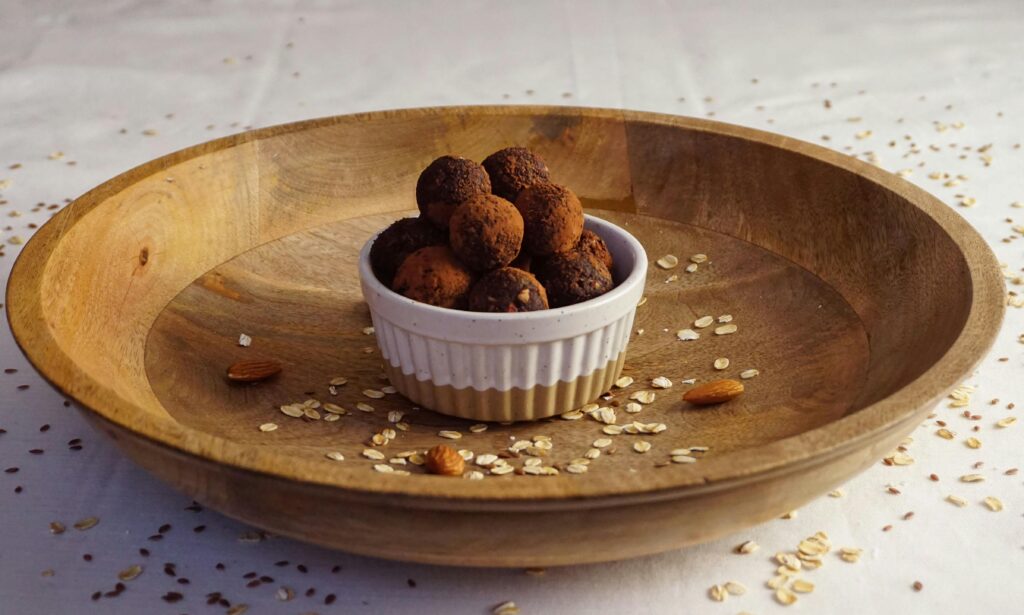 Chocolate Almond Oat Balls