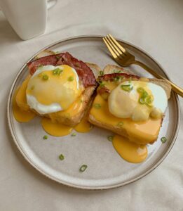 Eggs Benedict