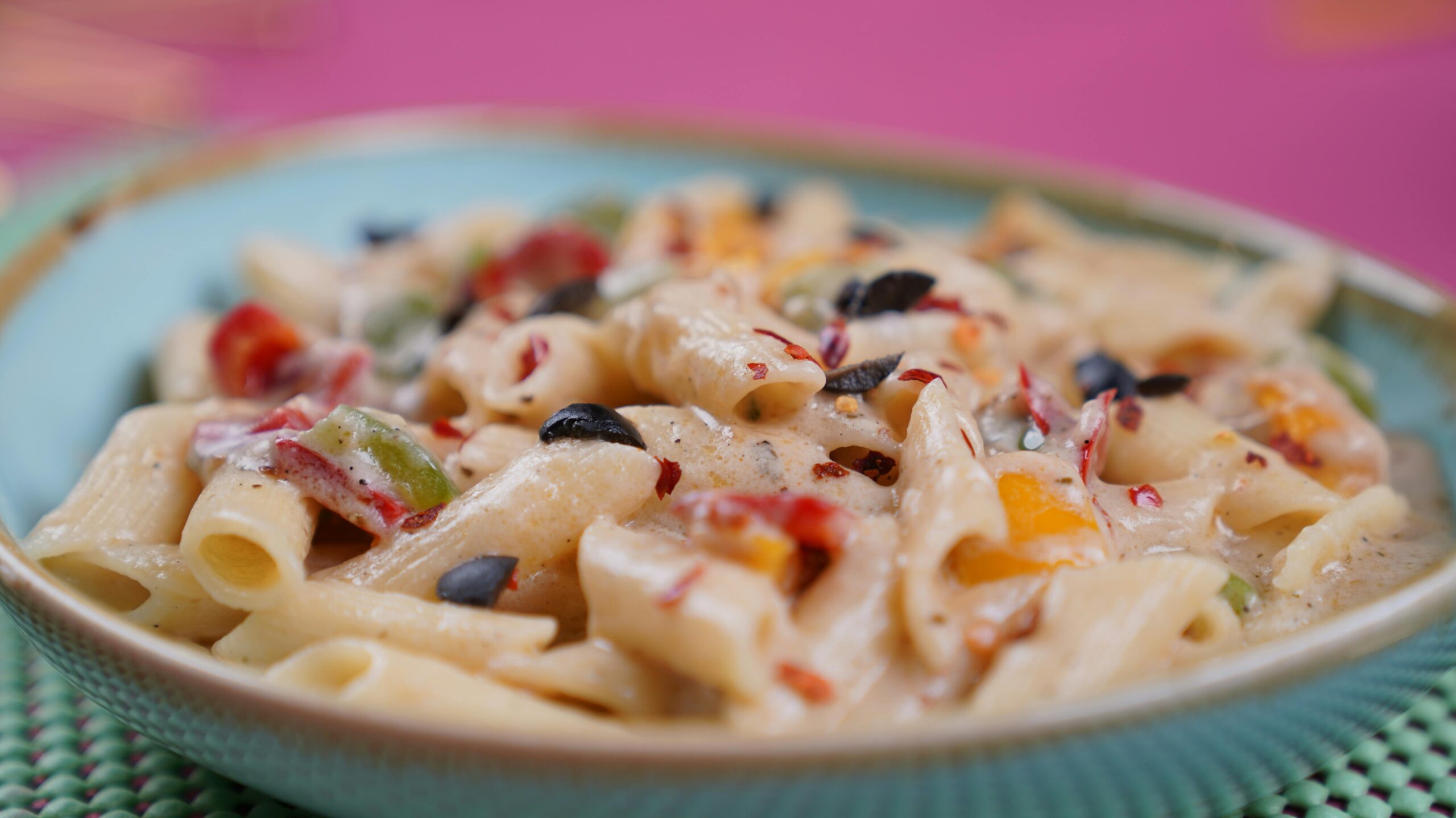 Creamy Alfredo Pasta with Vegetables